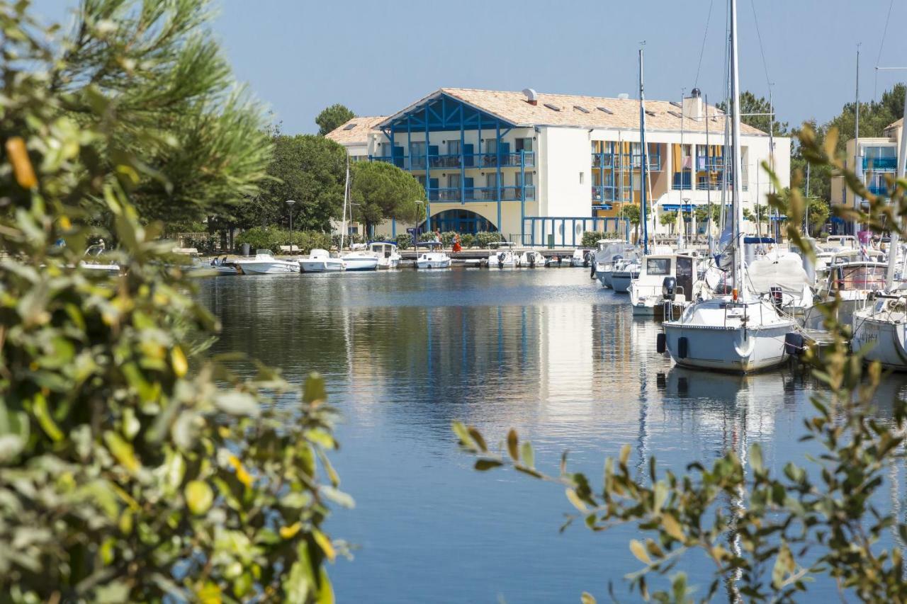 Résidence Odalys Du Port Hourtin Esterno foto